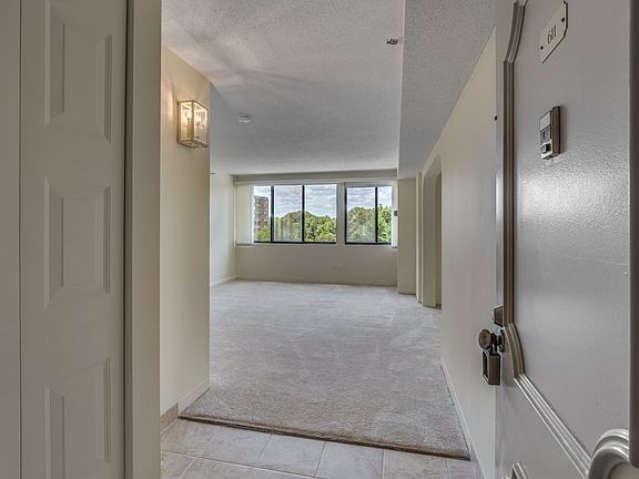 4th image of 250 Hammond Pond Pkwy APT 611N