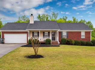 42 Margie Ct, Hoschton, GA 30548