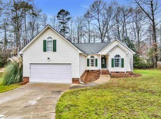 106 Colombard Ct, Mauldin, SC 29662