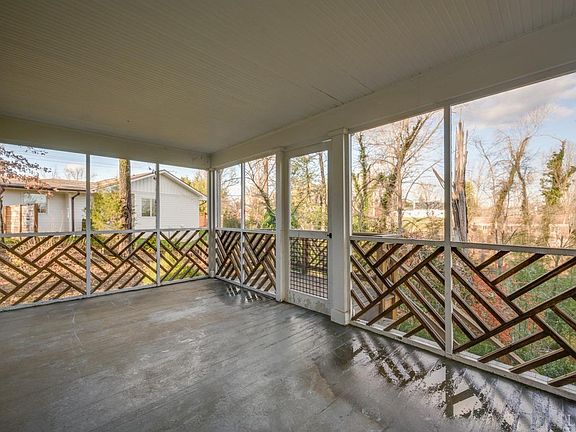 4th image of 3716 Manton Dr