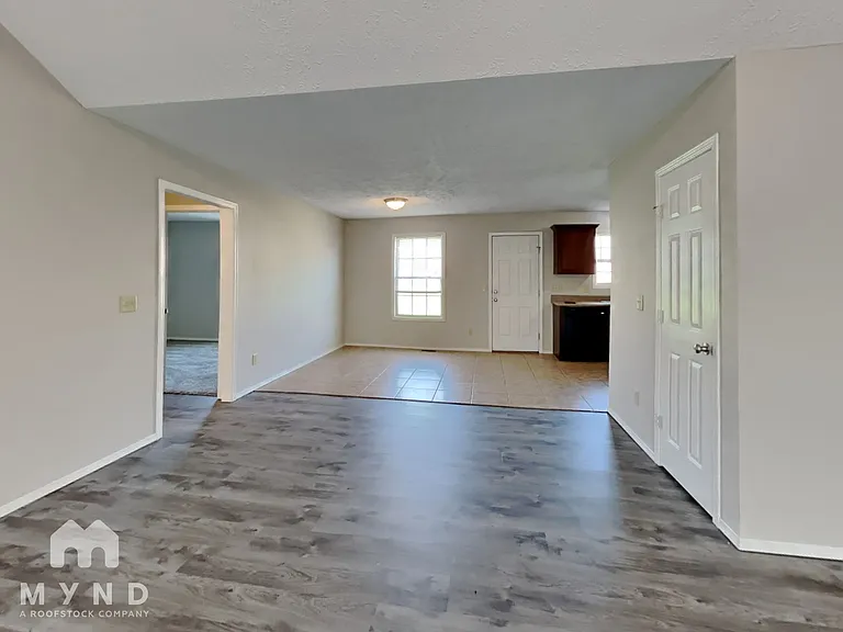 1241 S Rome Ave — Photo 5