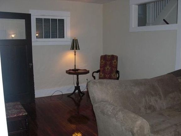 3rd image of 140 Nassau Ave