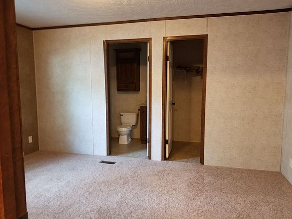 2nd image of 4595 Knollwood Dr #77