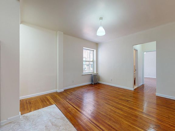 4th image of 2814 Kennedy Blvd APT 204