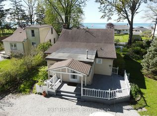 933 Twin Gables Dr, Essex, ON N0R 1G0