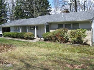 215 Okinawa Dr, New Castle, PA