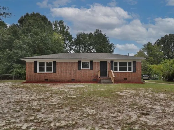 2105 Auburn St, Tuskegee, AL 36083