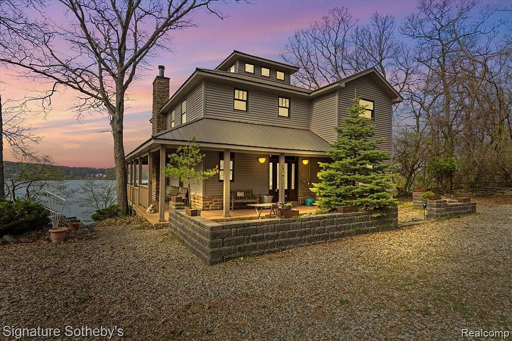 4950 Clear Lake Shore Dr, Grass Lake, MI 49240 Zillow