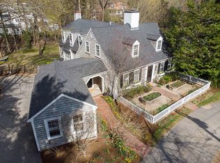 82 Forest St, Wellesley, MA 02481