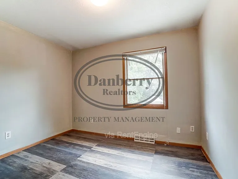 3164 Kylemore Rd — Photo 12