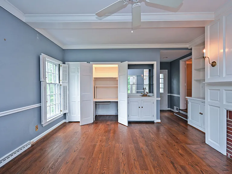 6900 Drake Rd — Photo 27