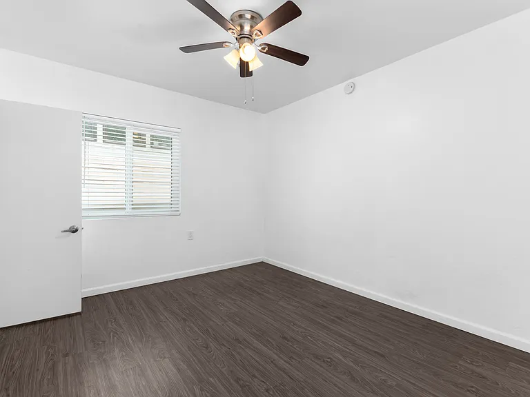3828 Arizona St #B — Photo 9