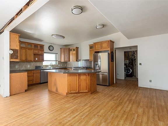 2nd image of 7230 N Eggebrecht Ln