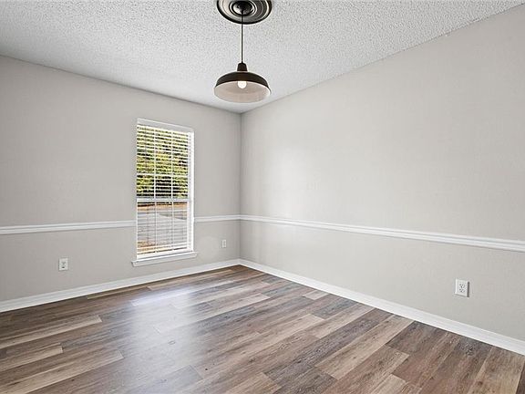 4th image of 6952 Richard Ln