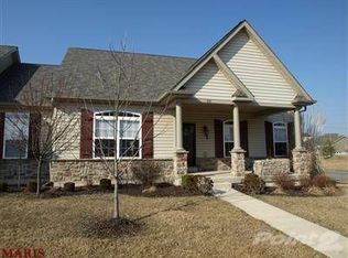 335 Lake Side View Ln, Saint Peters, MO 63376