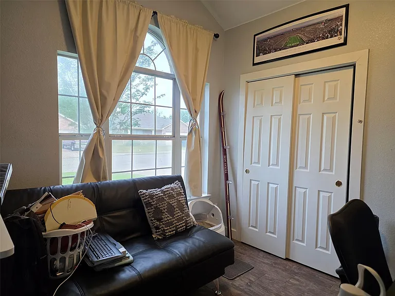 4017 Kerley Ct — Photo 6