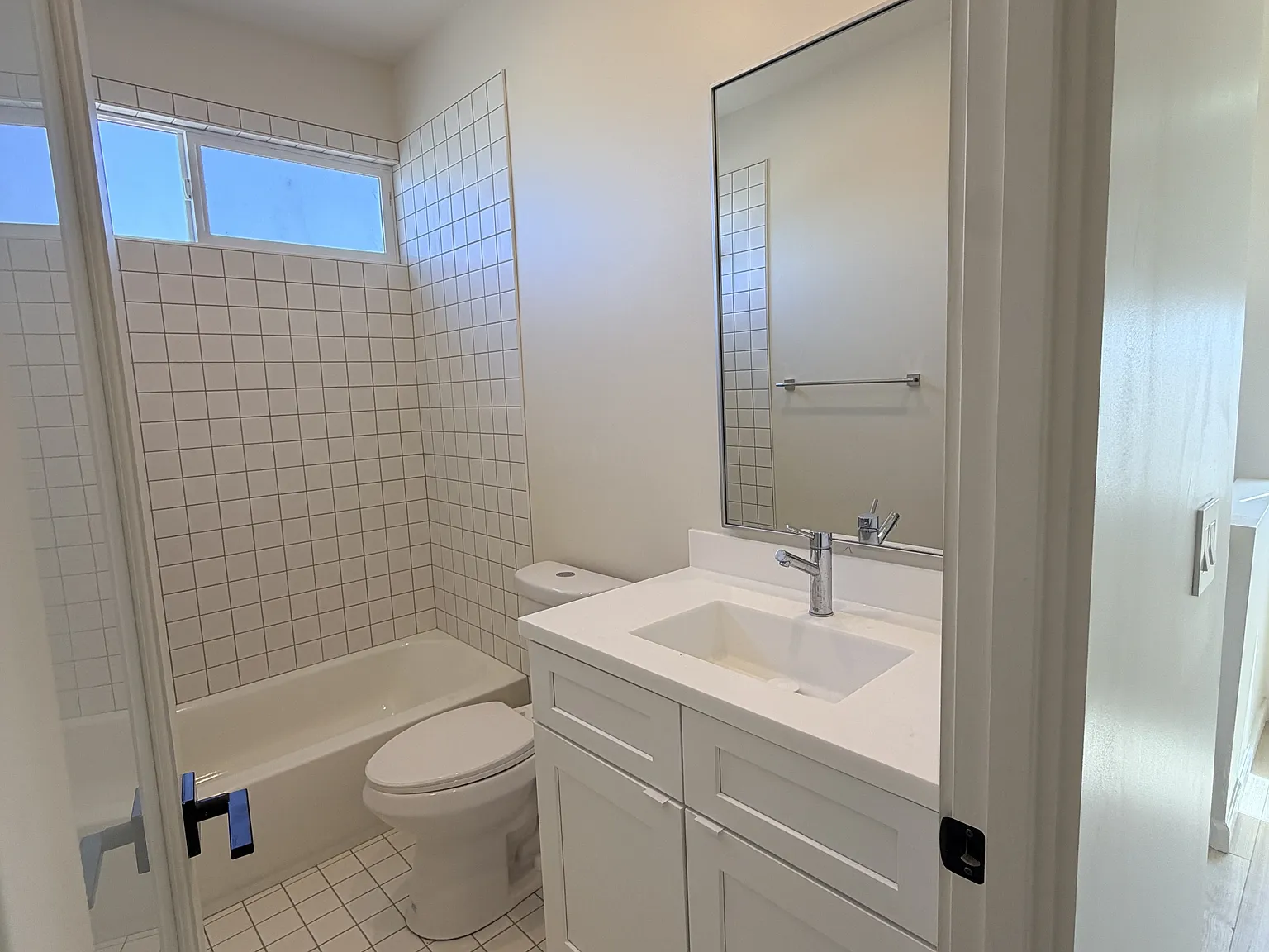 1122 East McKinley Street. - A — Photo 4