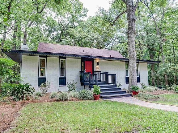 3rd image of 1006 Shadowlawn Dr
