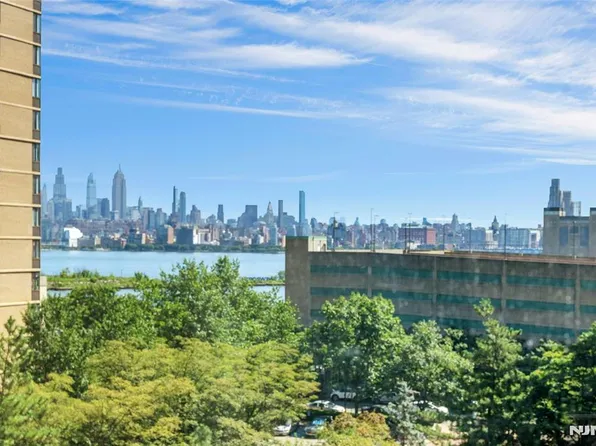 45 River Dr #702, Jersey City, NJ 07310