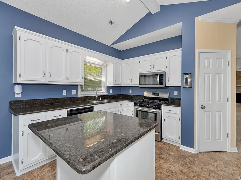 722 Highland Dr — Photo 18