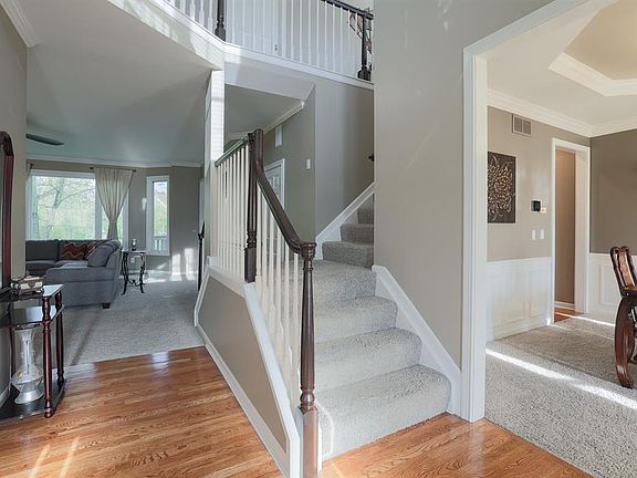 4th image of 4979 Hampton Village Dr