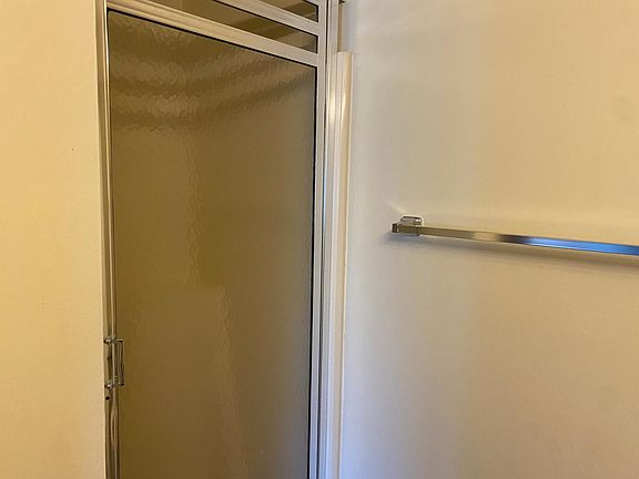4th image of 67 Little Oak Ln #67