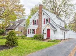 365 Sagamore Dr, Rochester, NY 14617