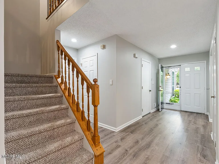 262 Daffodil Dr — Photo 12
