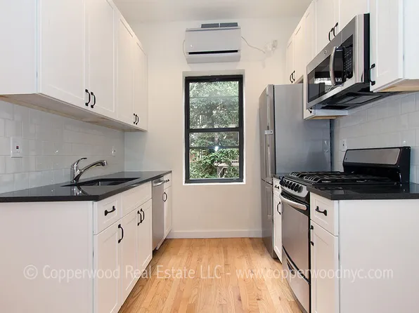 310 East 85th Street image 1 of 5