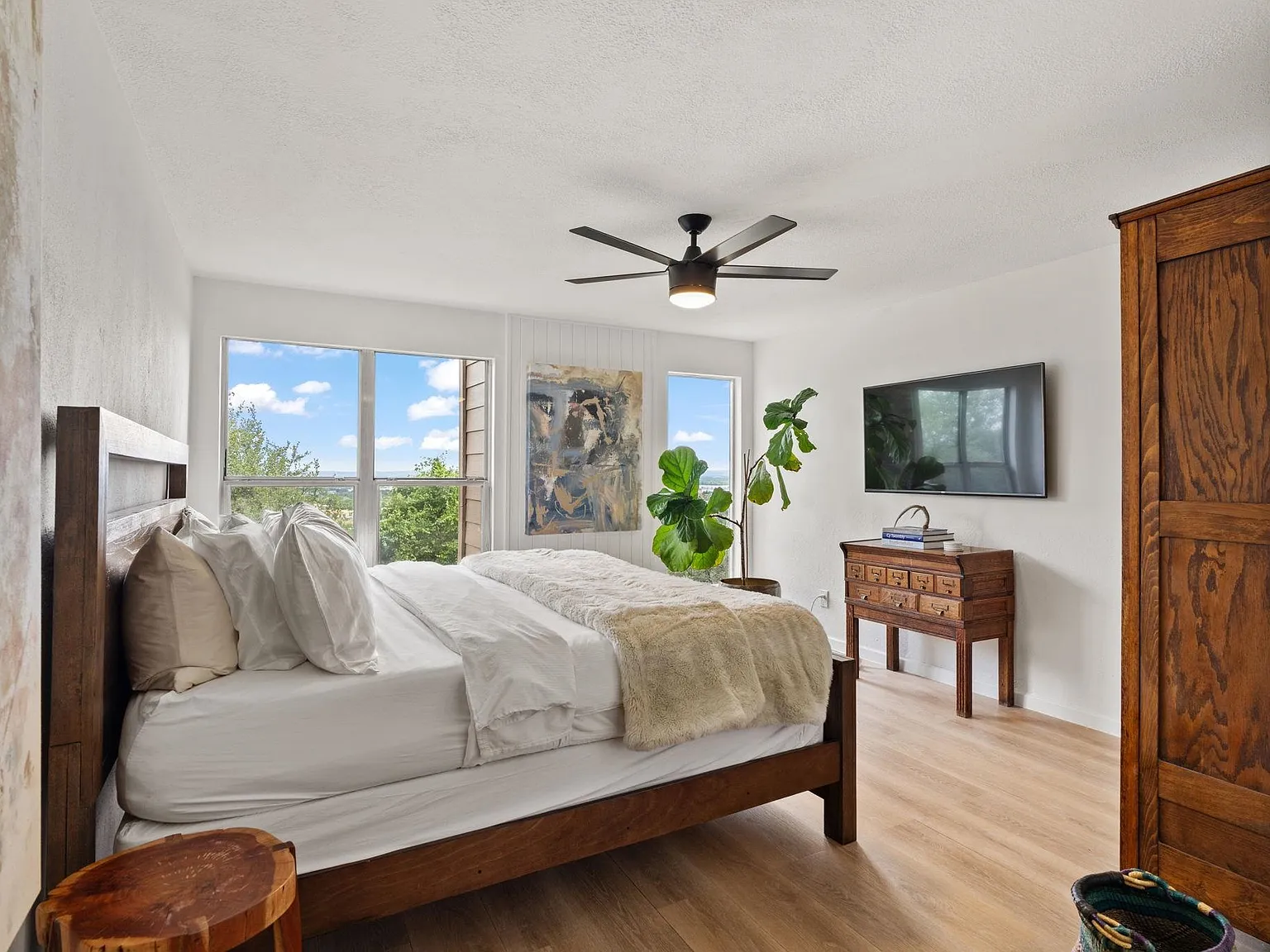 2 bed, 2.5 bath, 1160 sqft, $1,695 — Photo 4