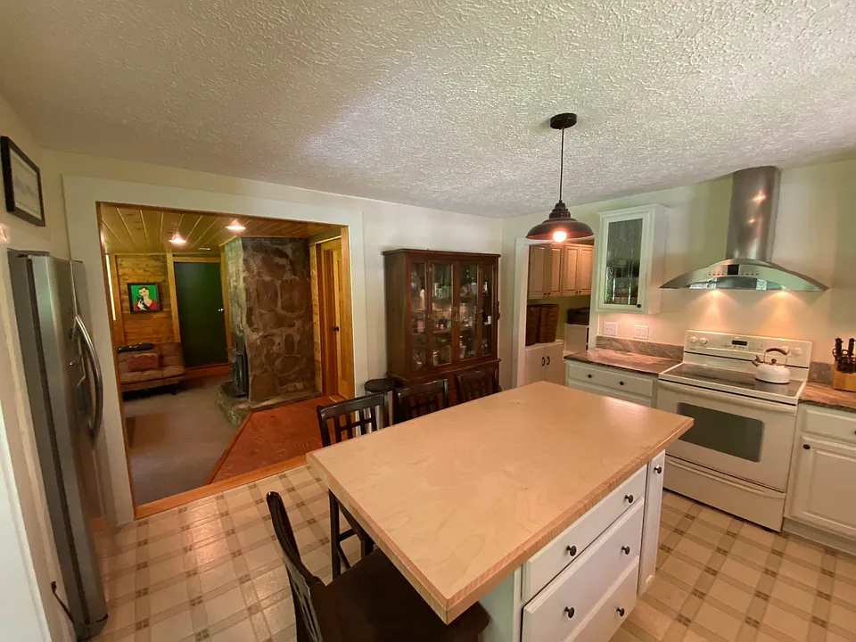 65 Walker Cove Rd