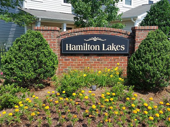 5th image of 15631 Normans Landing Dr