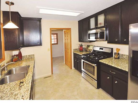 5th image of 39330 Willow Lndg