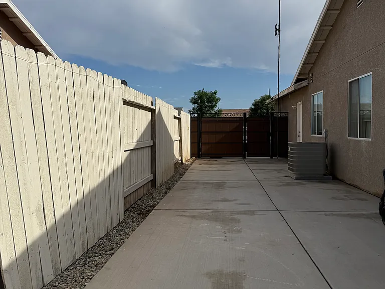 1105 Apple Way — Photo 7