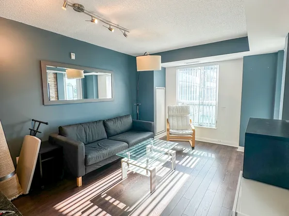 75 Norman Bethune Ave, Richmond Hill, ON