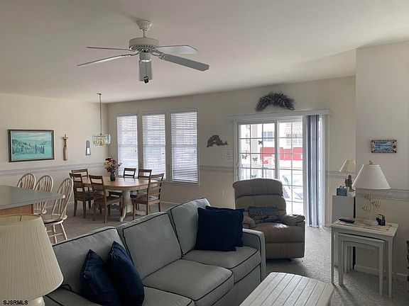 5th image of 5560 West Ave