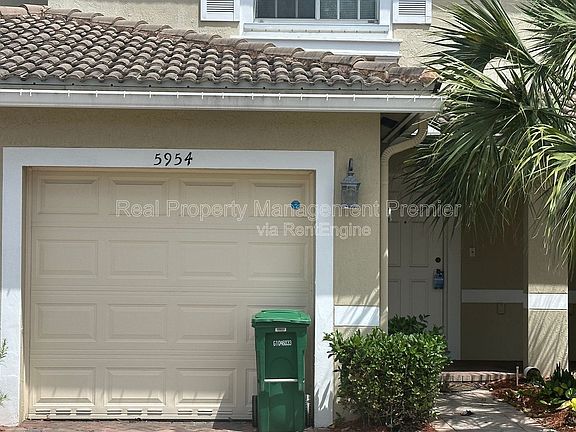 2nd image of 5954 Royal Way