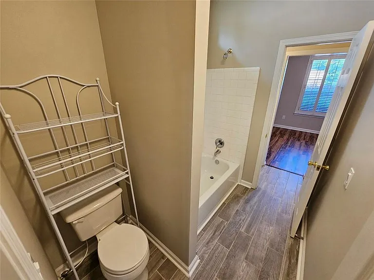 1550 Argonne Ln — Photo 23