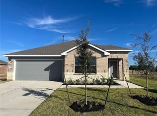 2225 Spyglass Dr, Navasota, TX 77868