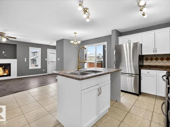 150 Acacia Cir, Leduc, AB T9E 0C9