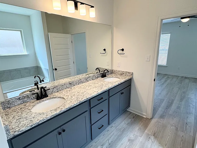 16702 Ted Childs Dr — Photo 14