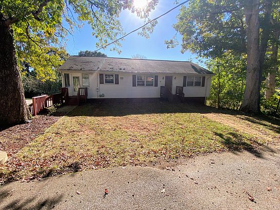 3rd image of 94 Mary Ann Dr