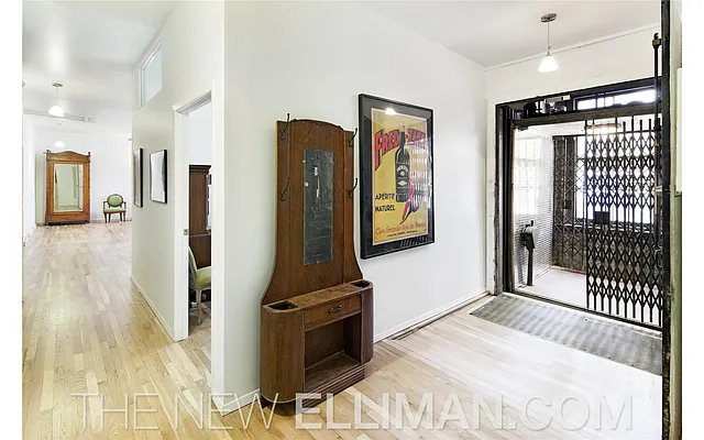 Rented by Douglas Elliman | media 16