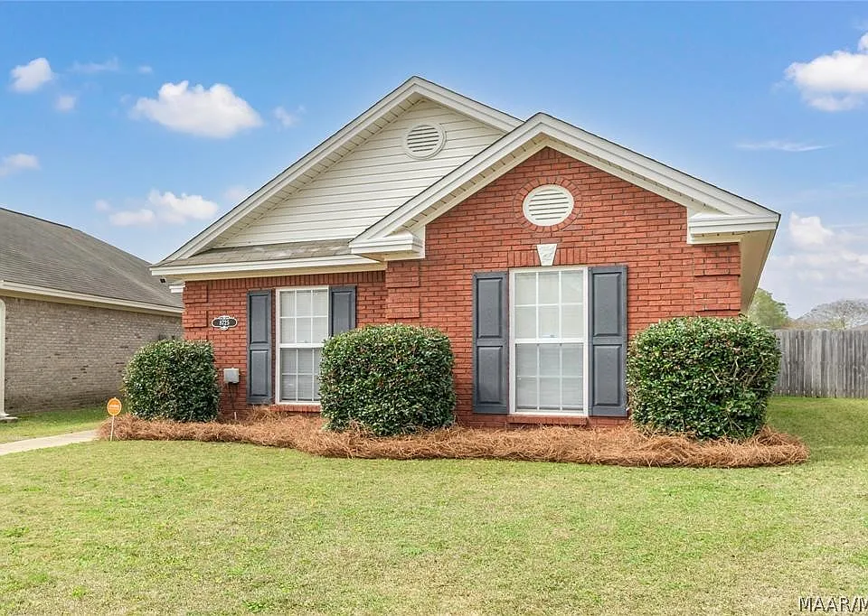 8725 Lindsey Ln