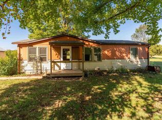 2961 N Rocky Comfort Rd, Makanda, IL 62958