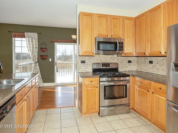 4th image of 16222 Golfview Dr