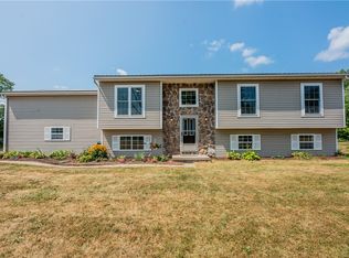 2097 Leno Rd, Palmyra, NY 14522