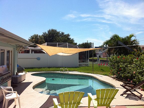 2nd image of 582 Baywood Dr N