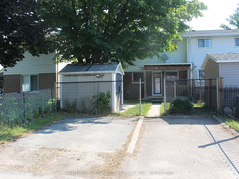 241 Wilfred Cres — Photo 21