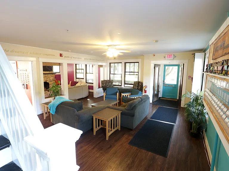 244 E Nittany Ave — Photo 7